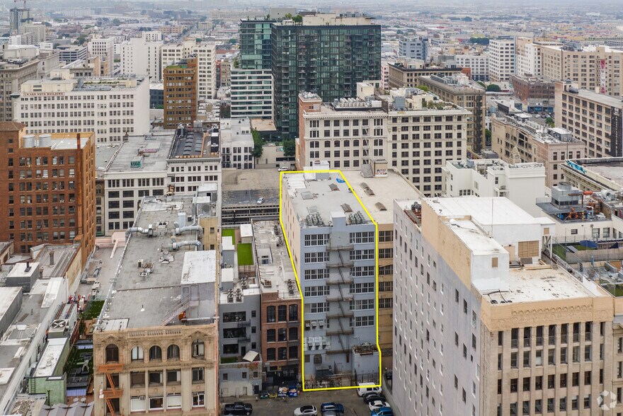 More Photos Of 737 S Broadway, Los Angeles Loft Creative Space For Sale