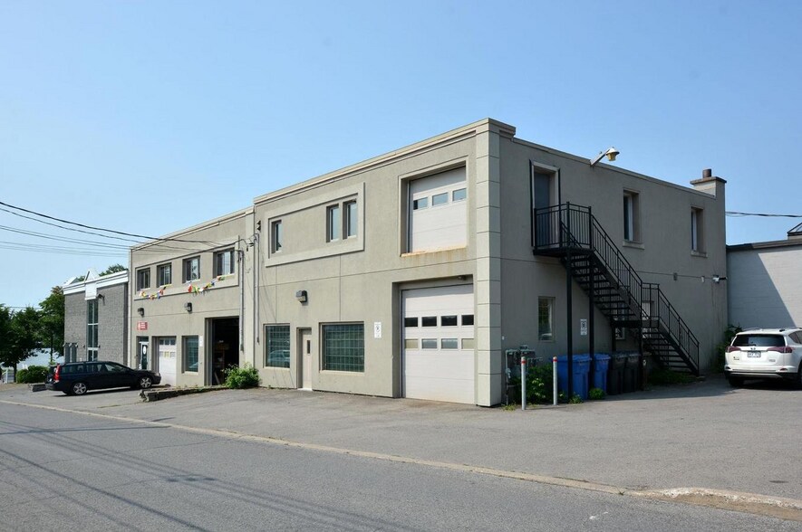 More Photos Of 37 Rue Sainte-Anne, Sainte-Anne-de-Bellevue Storefront Retail Residential For Sale