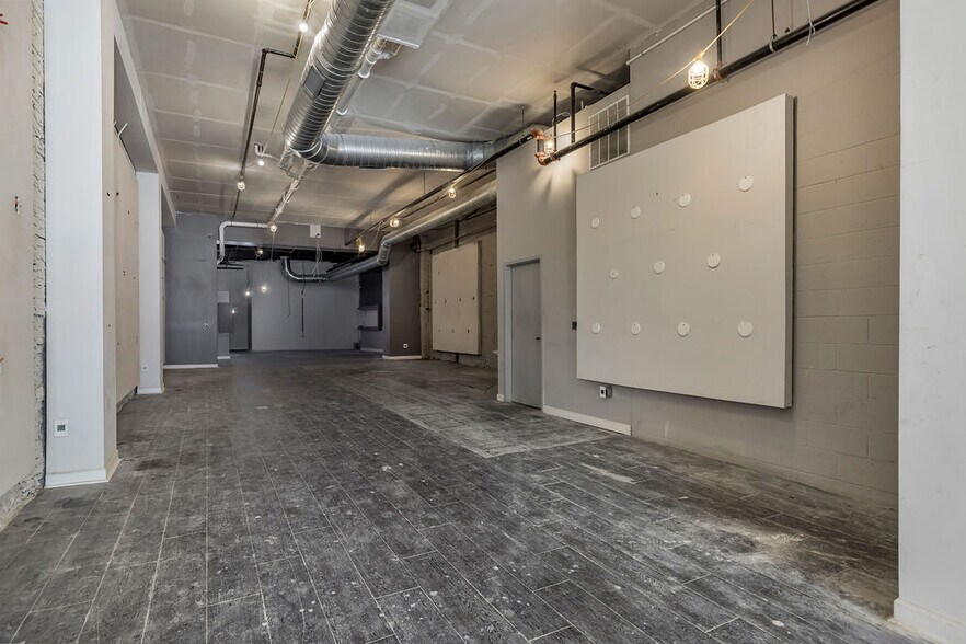 More Photos Of 312 W 4th St, Cincinnati Storefront Retail Residential For Lease