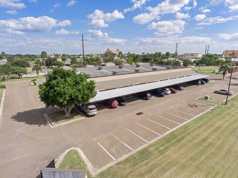 More Photos Of 3118-3122 Center Pointe Dr, Edinburg Medical For Lease