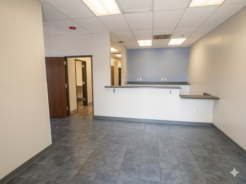 More Photos Of 9223 Broadway St, Pearland Unknown For Lease