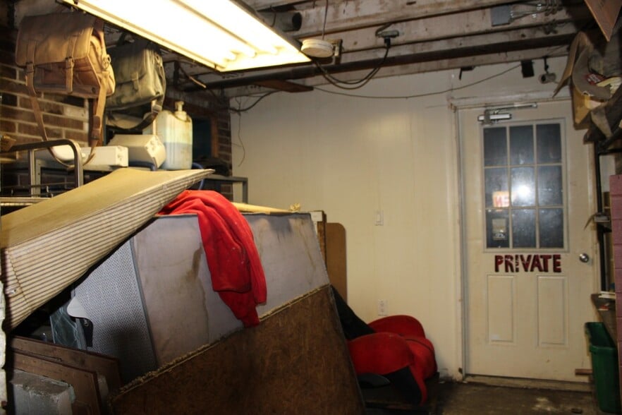 More Photos Of 1394 Joyce Ave, Columbus Flex For Sale