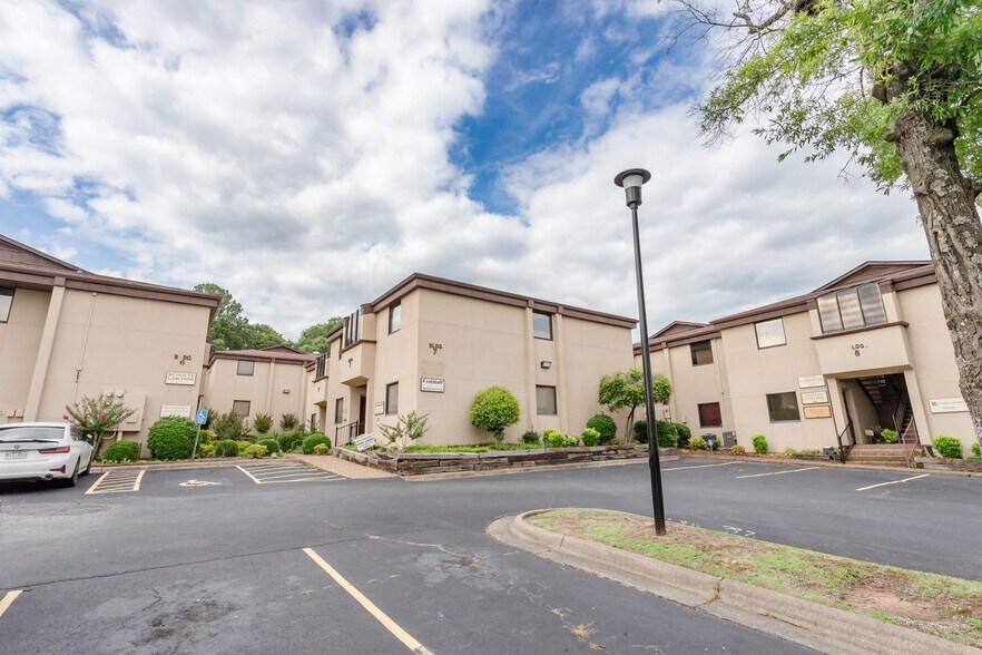 More Photos Of 2024 Arkansas Valley Dr, Little Rock Office For Sale