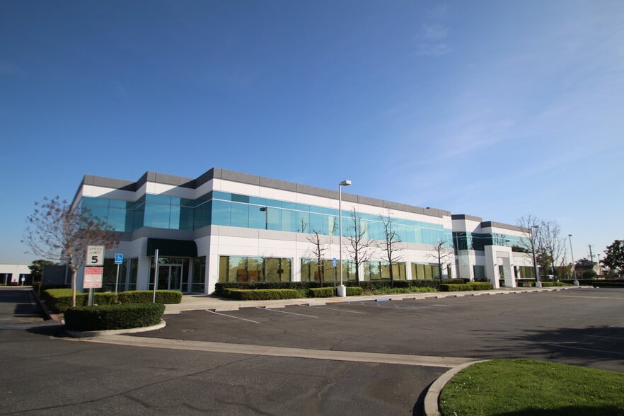 More Photos Of 5200 Irwindale Ave, Irwindale Office For Lease
