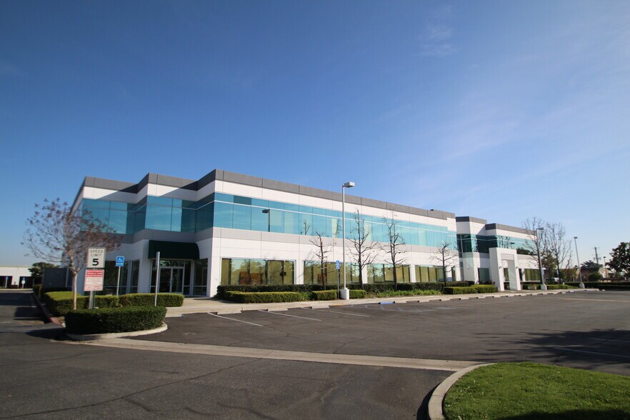 More Photos Of 5200 Irwindale Ave, Irwindale Office For Lease