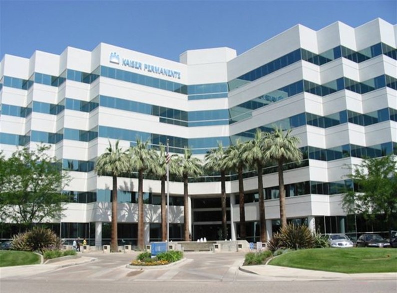 Primary Photo Of 1200 Discovery Dr, Bakersfield Medical For Lease