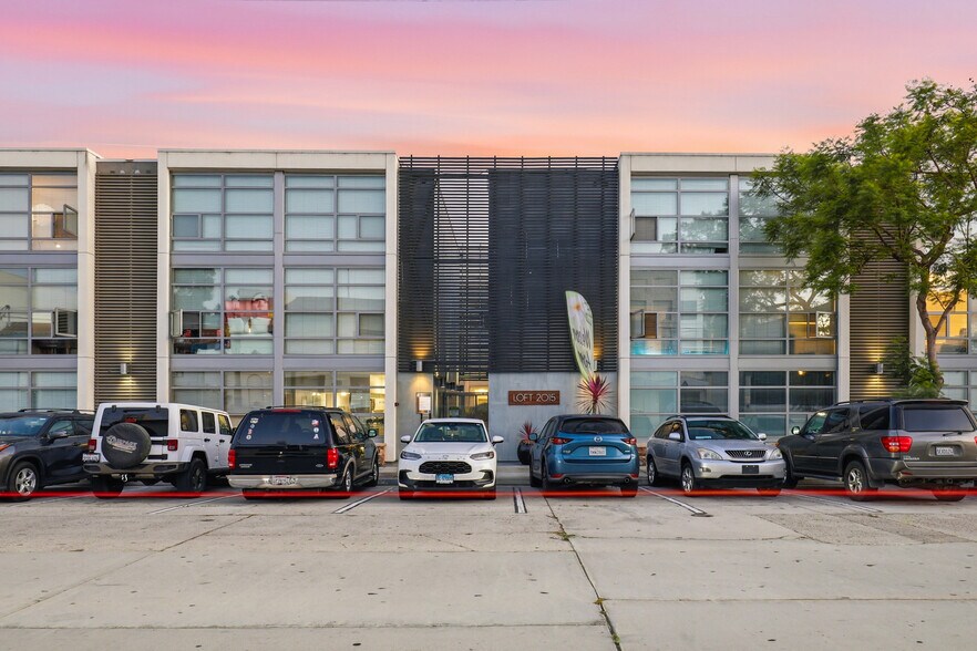 Primary Photo Of 2015 Hancock St, San Diego Apartments For Sale