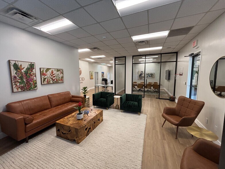 More Photos Of 4427 W Kennedy Blvd, Tampa Office For Lease