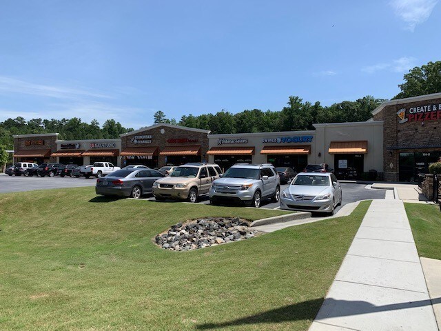 More Photos Of 2815 Buford Dr, Buford Freestanding For Lease