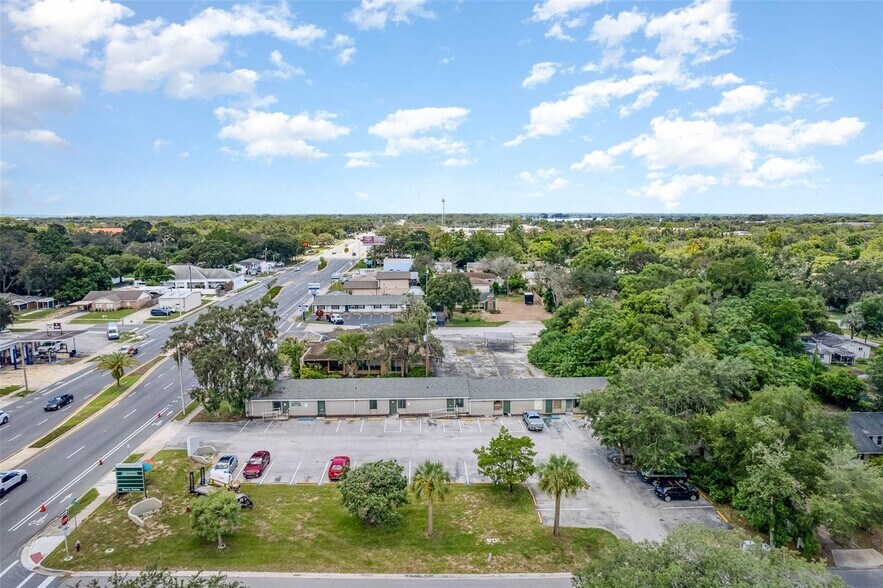 More Photos Of 2200 S Bay St, Eustis Office For Sale