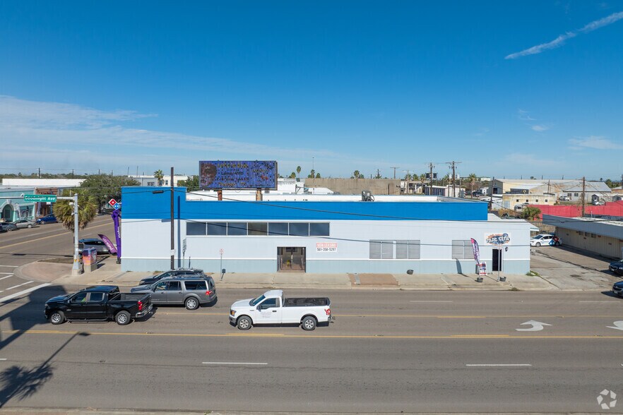 More Photos Of 361 S Commercial St, Aransas Pass Freestanding For Lease