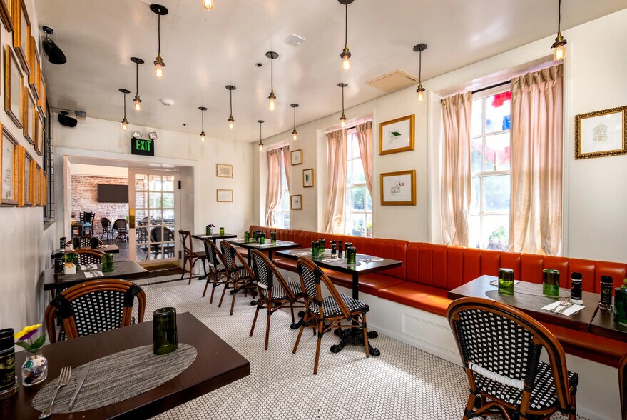 More Photos Of 814 S Broadway, Baltimore Storefront Retail Residential For Lease