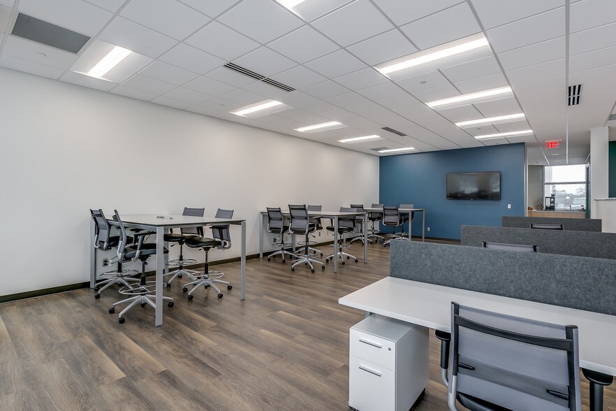 More Photos Of 245 N Waco St, Wichita Office For Lease