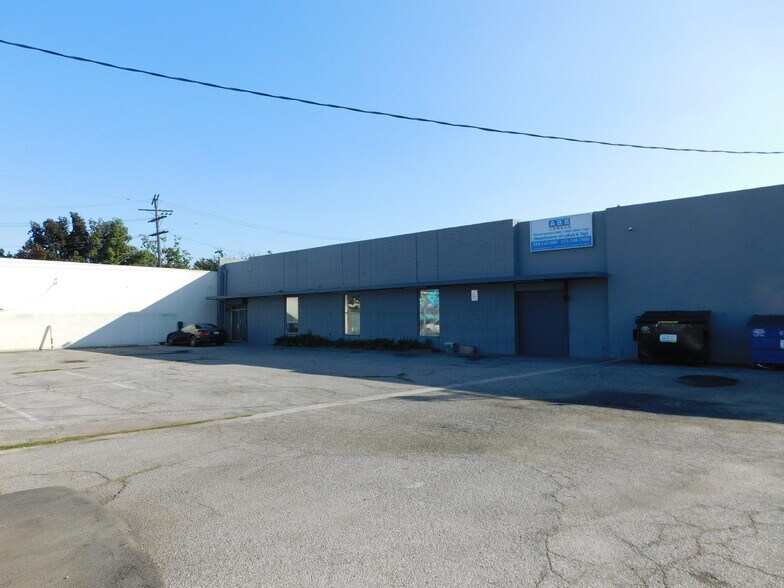 More Photos Of 1010 E 18th St, Los Angeles Warehouse For Sale