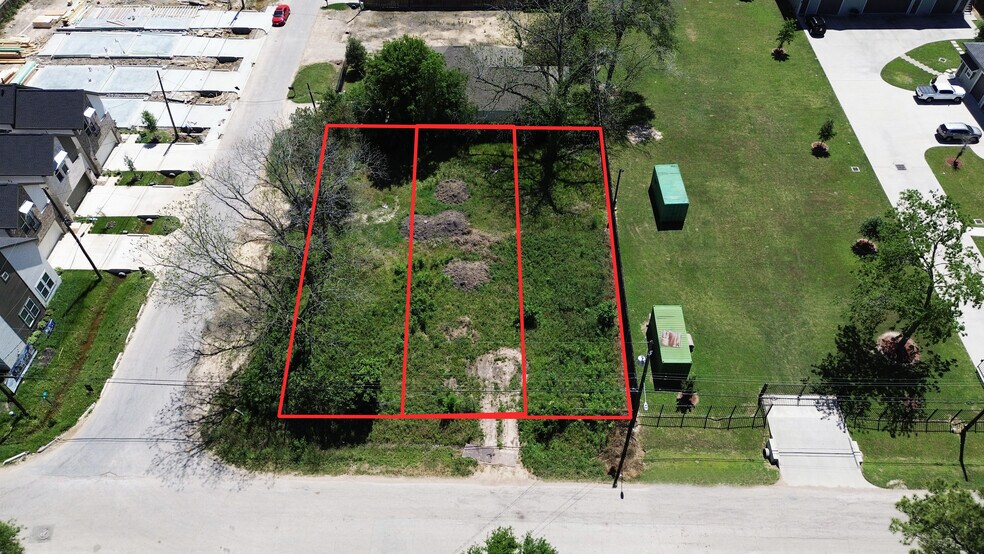 More Photos Of 5600 Bertellis ln, Houston Land For Sale