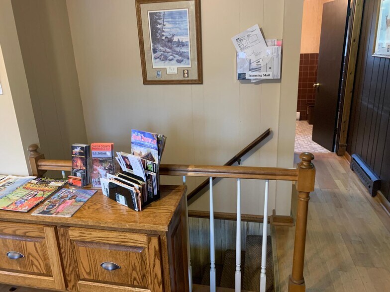 More Photos Of 7242 Bradley St, Lake Tomahawk Office For Sale