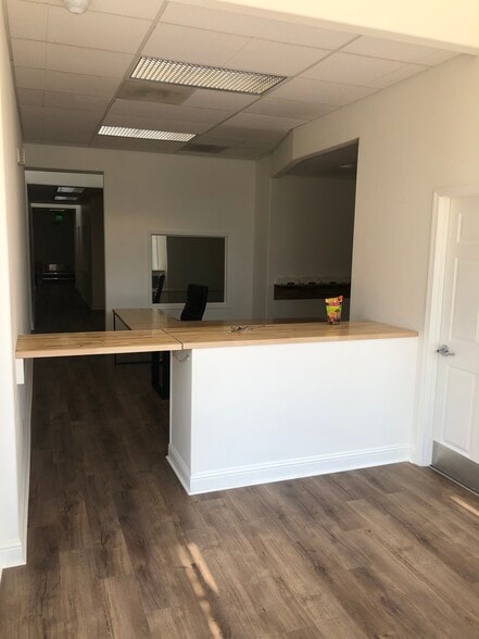 More Photos Of 501 Main St, Klamath Falls Storefront Retail Office For Lease