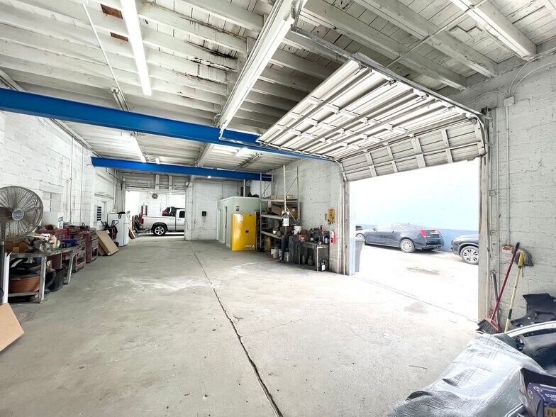 More Photos Of 813 NW 8th Ave, Fort Lauderdale Warehouse For Sale