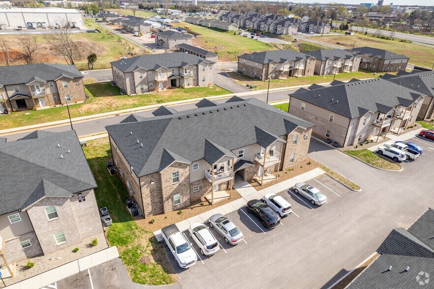 More Photos Of 2146 Prospector Ct, Bowling Green Apartments For Sale