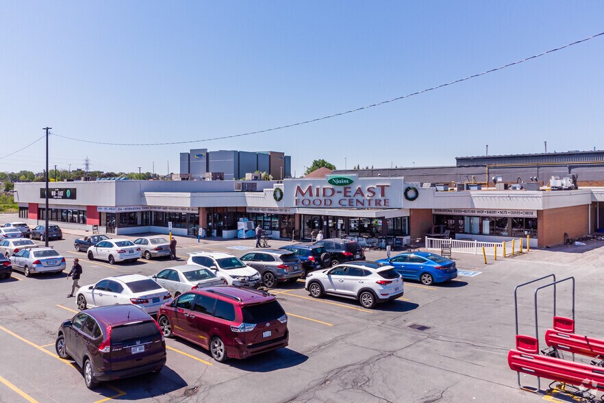 More Photos Of 1000-1010 Belfast Rd, Ottawa Storefront For Lease