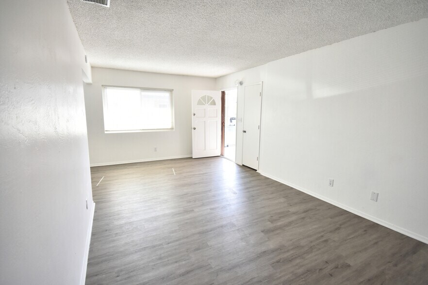 More Photos Of 25235 Pacific St, San Bernardino Apartments For Sale