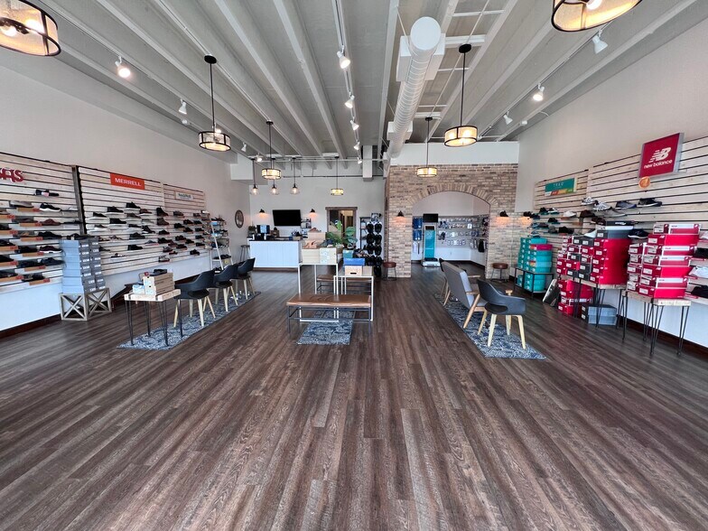 More Photos Of 2201 W Nob Hill Blvd, Yakima Freestanding For Lease