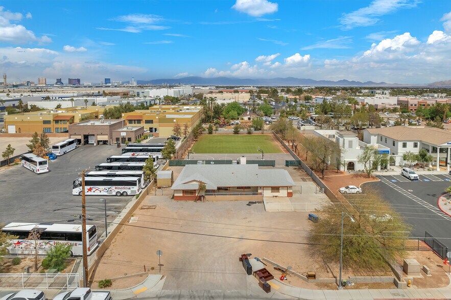 More Photos Of 2130 E Maule Ave, Las Vegas Land For Sale