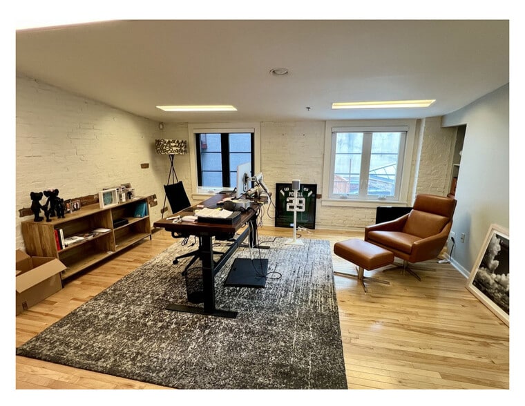 More Photos Of 438 S 3rd St, Louisville Office For Sale