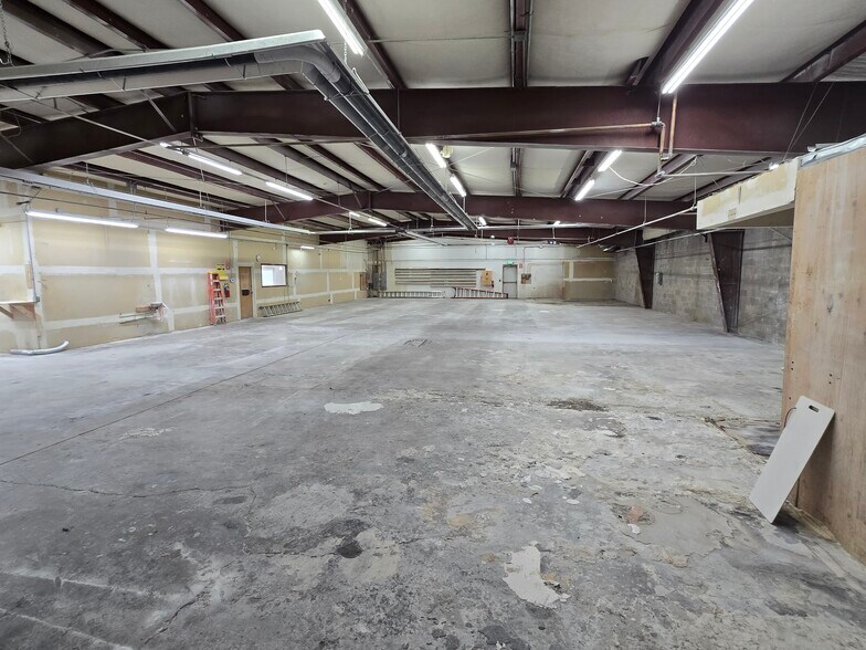 More Photos Of 105 Talamine Ct, Colorado Springs Warehouse For Sale
