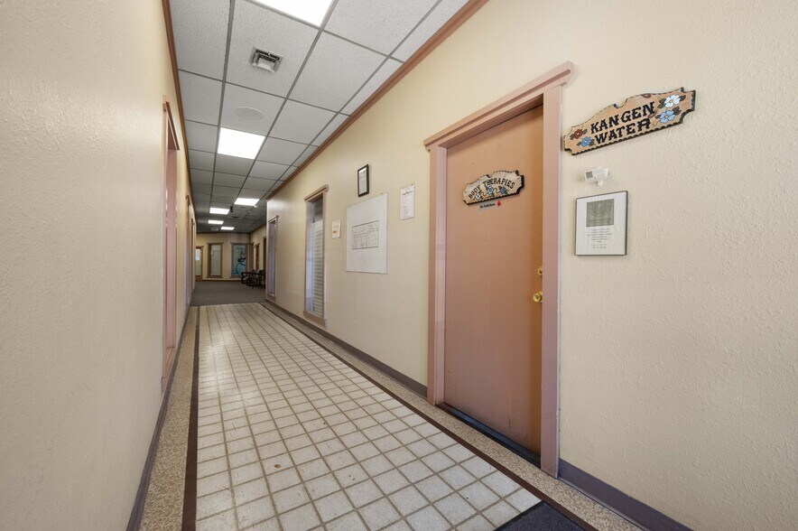 More Photos Of 801-807 W 4th St, Pueblo Unknown For Sale