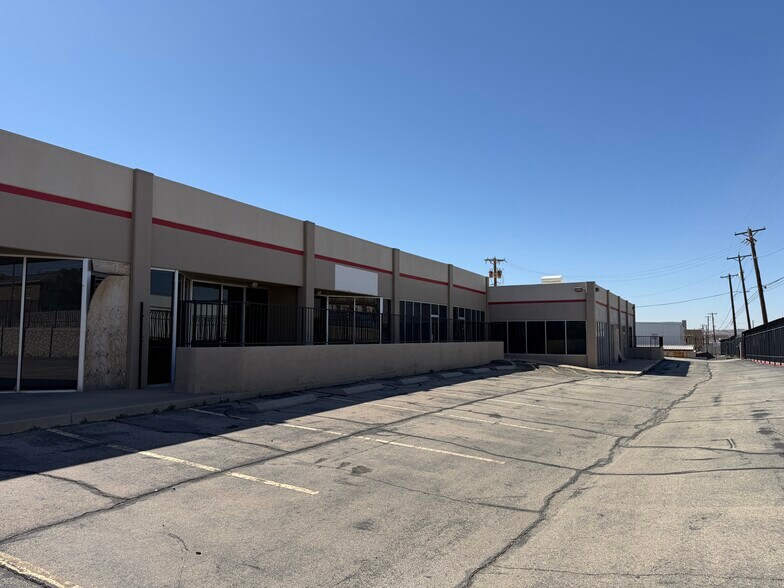 More Photos Of 6000 Welch Ave, El Paso Flex For Sale