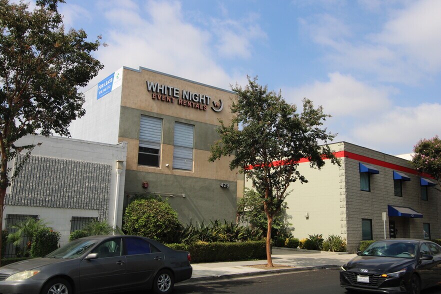 More Photos Of 429 S Flower St, Burbank Warehouse For Lease