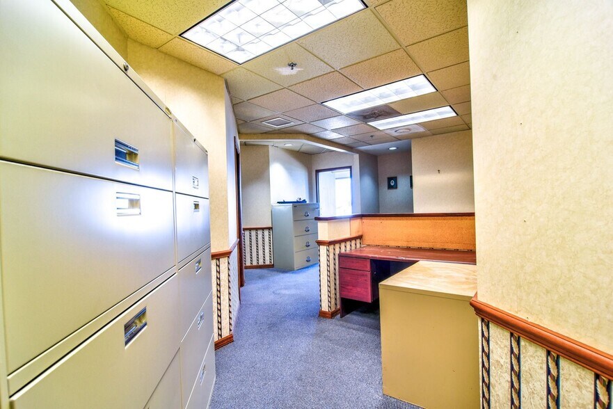 More Photos Of 1150 Cleveland St, Clearwater Office For Lease