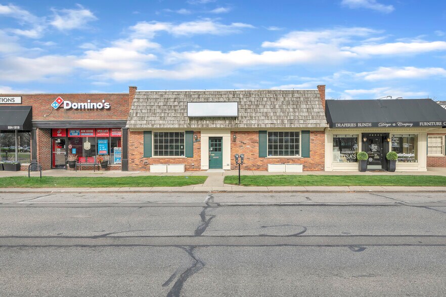 Primary Photo Of 20439 Mack Ave, Grosse Pointe Office For Lease