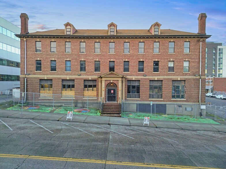 More Photos Of 2720 Rockefeller Ave, Everett Specialty For Sale