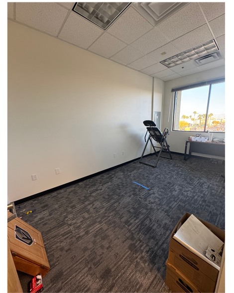 More Photos Of 9890 S Maryland Pky, Las Vegas Storefront Retail Office For Lease