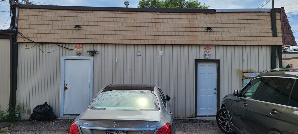 More Photos Of 983-985 church street, Baldwin Storefront For Lease