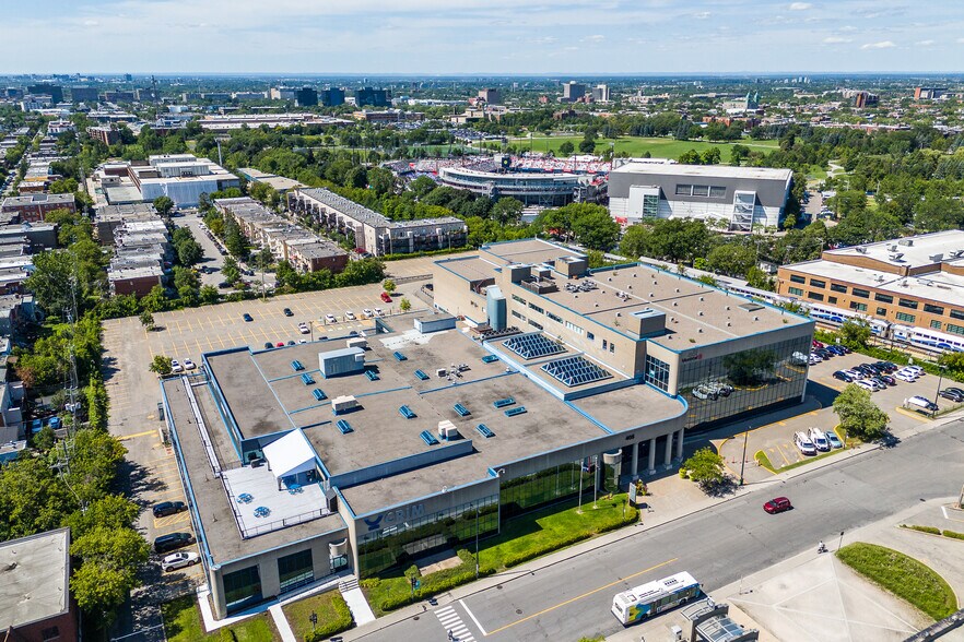 More Photos Of 405 Av Ogilvy, Montréal Office For Lease