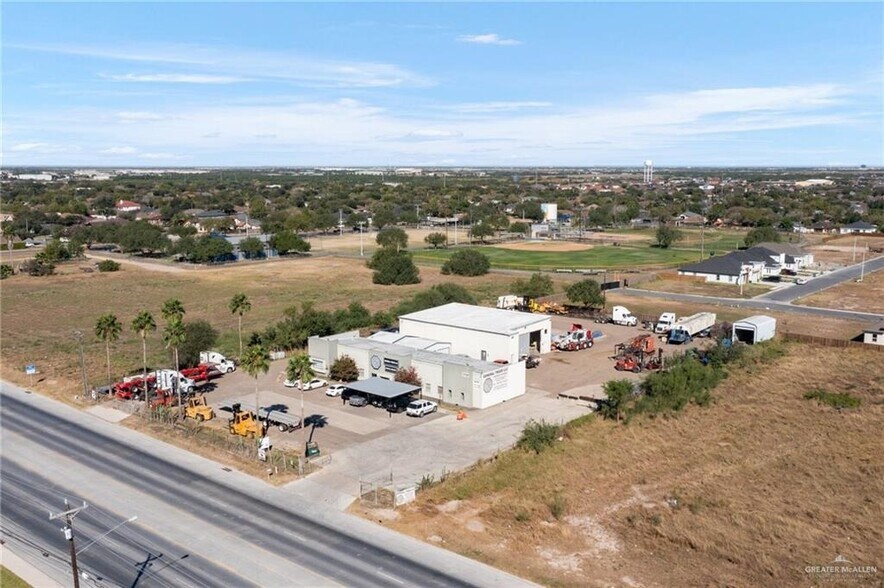 More Photos Of 3101 E US Hwy 83, Hidalgo Contractor Storage Yard For Lease