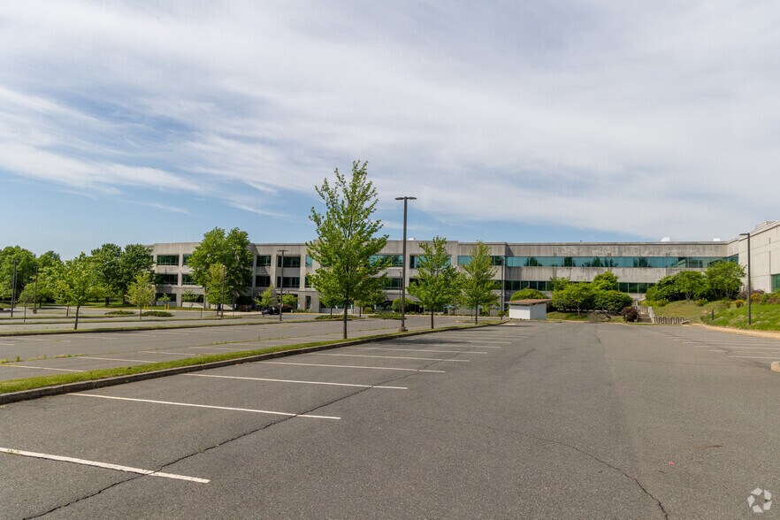 More Photos Of 225 Phillips Blvd, Ewing Flex For Sale