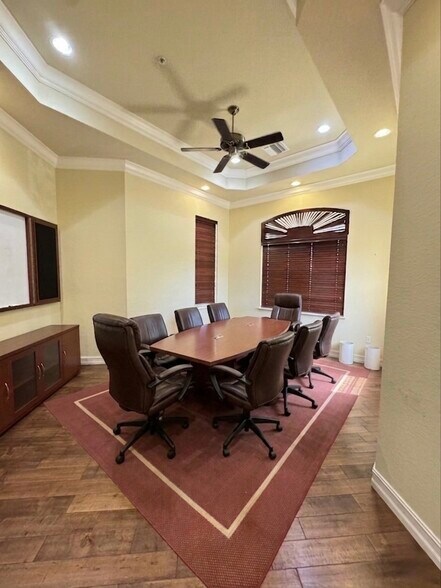 More Photos Of 28411 Race Track Rd, Bonita Springs Flex For Lease