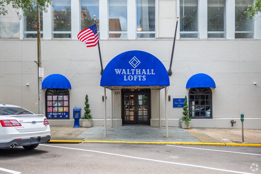 More Photos Of 225 E Capitol St, Jackson Apartments For Lease