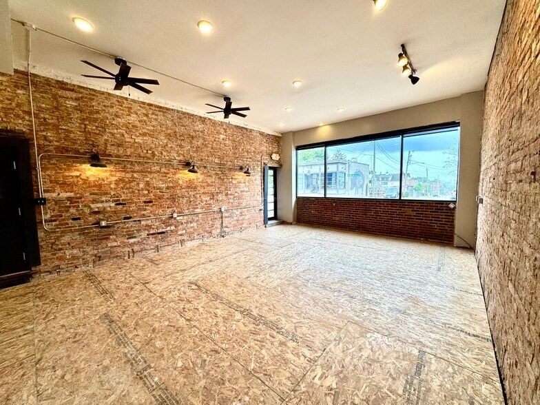 More Photos Of 648 E McMillan St, Cincinnati Storefront Retail Residential For Lease