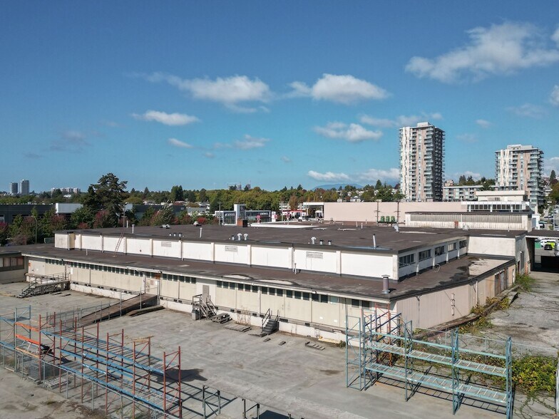 More Photos Of 8324 Fraser St, Vancouver Warehouse For Lease