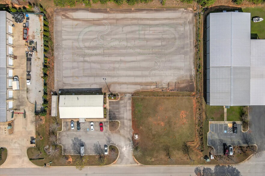 More Photos Of 1950 International Ct, Grovetown Office For Sale