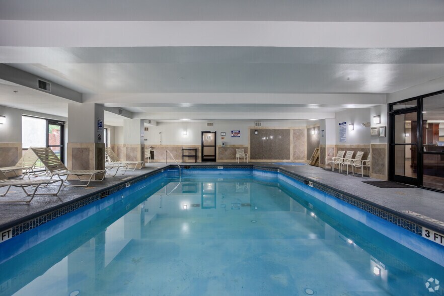 More Photos Of 5087 Clark Howell Hwy, Atlanta Hotel For Sale