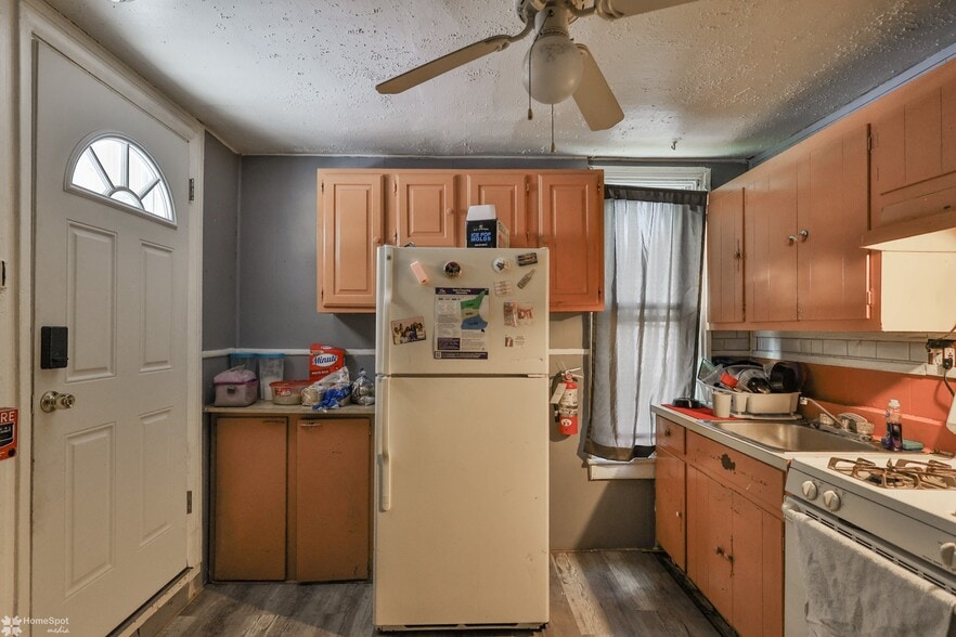 More Photos Of 902 W Wilkes Barre St, Easton Apartments For Sale