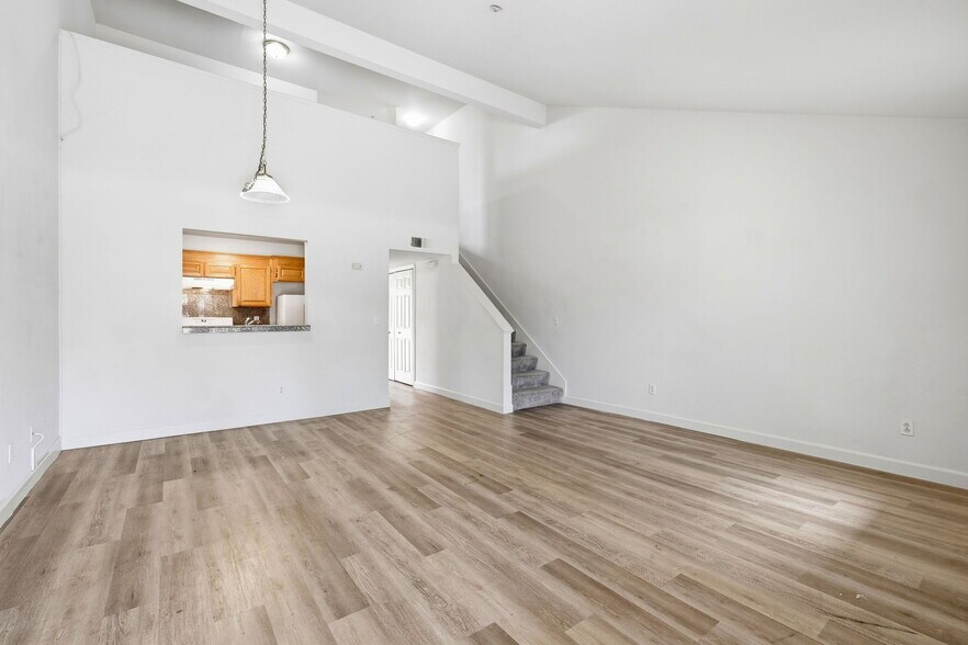 More Photos Of 2220 Chanticleer Ave, Santa Cruz Apartments For Sale