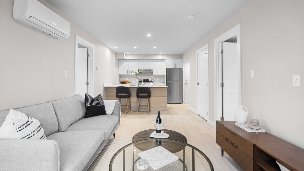 More Photos Of 1310 Saunders St, Esquimalt Apartments For Sale