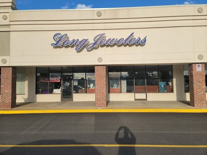 More Photos Of 701 N Battlefield Blvd, Chesapeake Unknown For Lease